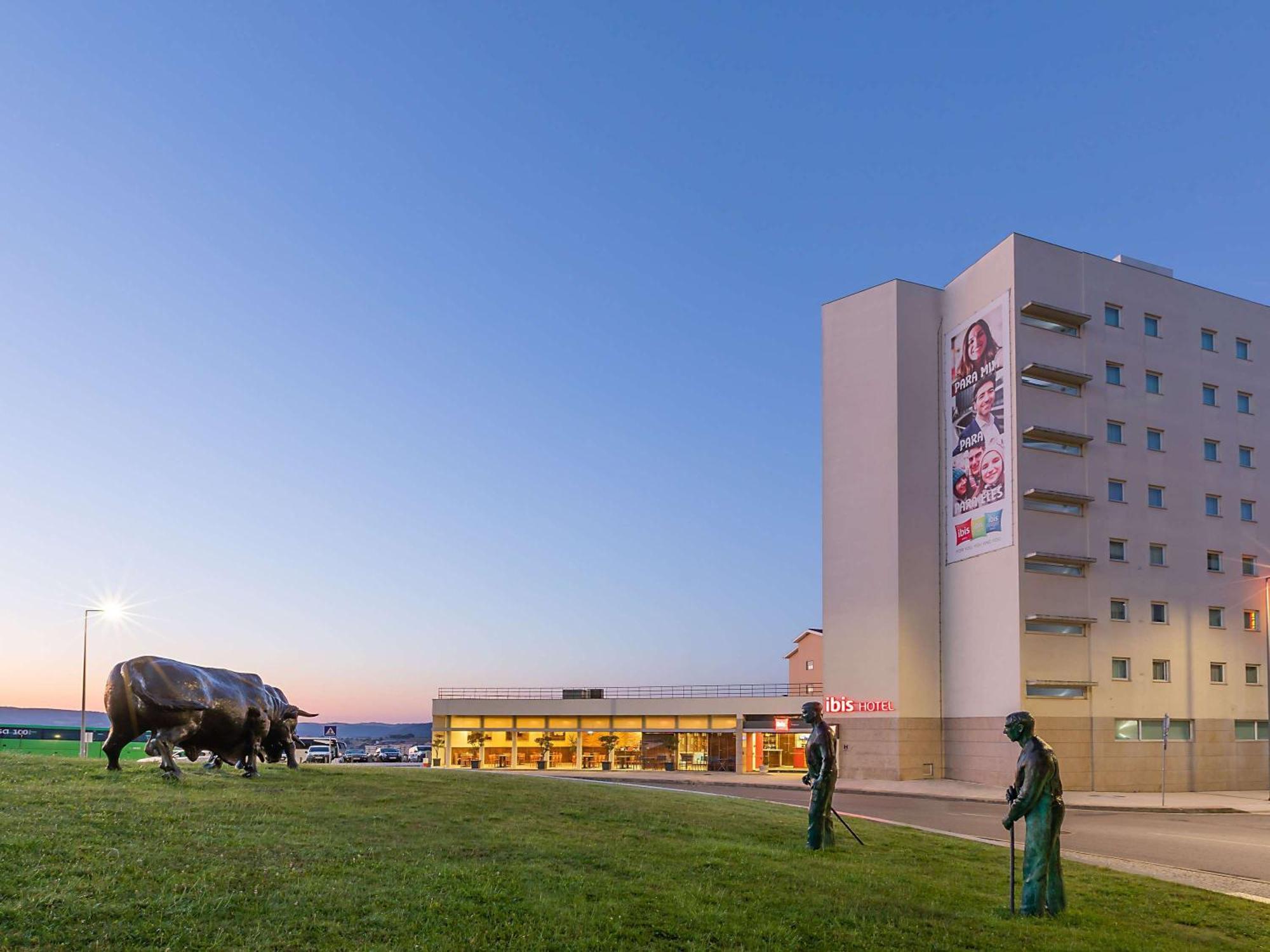 Hotel Ibis براغانسا المظهر الخارجي الصورة